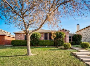3120 Prairie Aster Dr, Lancaster, TX 75134