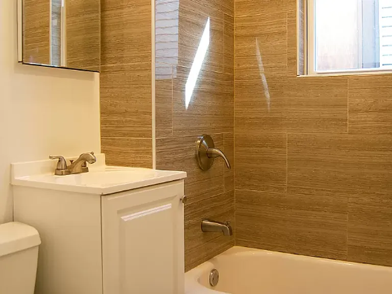 2649 North Wayne Avenue Chicago, IL 60614 — Photo 13