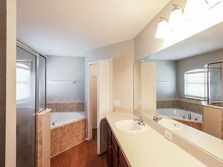 5122 Garberia Ave — Photo 12