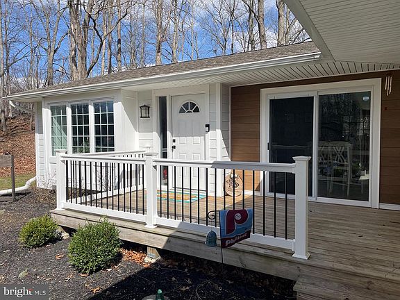 5th image of 1185 Woodward Dr