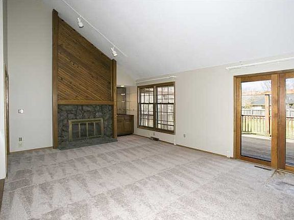 2nd image of 2307 N Inwood Cir