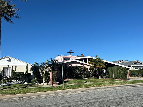 3rd image of 11629 S Wilton Pl