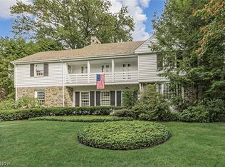 2717 Wadsworth Rd, Shaker Heights, OH 44122