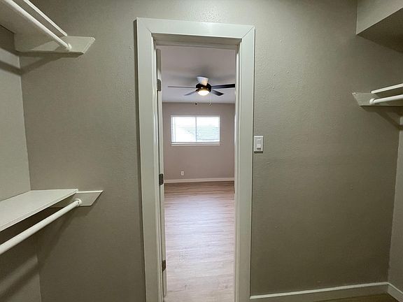 5th image of 600 1/2 E 53rd St #115