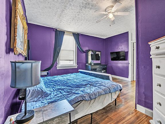 3rd image of 1110 Griffin St