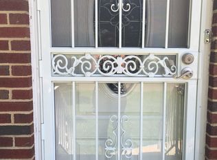 937 White Oak Dr, Oxon Hill, MD 20745