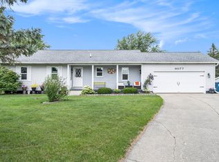 6077 Thorncliff Dr, Swartz Creek, MI 48473