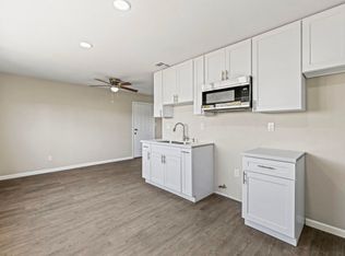 38603 22nd St E #1/2, Palmdale, CA 93550