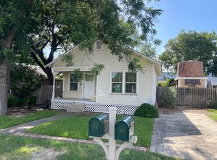 522 6th St, Comfort, TX 78013