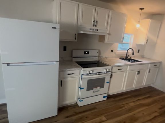 3rd image of 8412 Dandy Ave #B