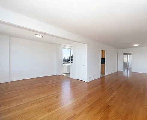 Rented by Manhattan Skyline | media 4