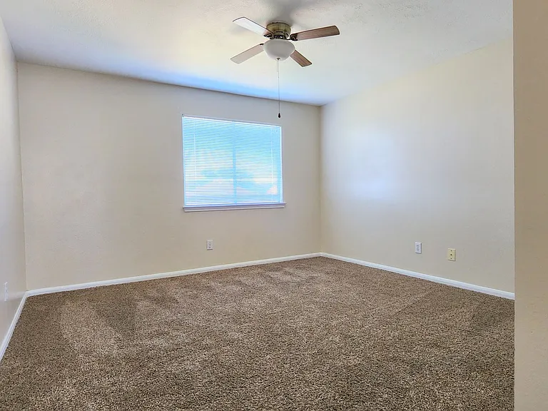 18123 Noble Forest Dr — Photo 24