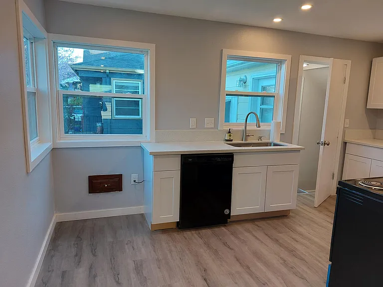 3345 SE 56th Ave — Photo 6