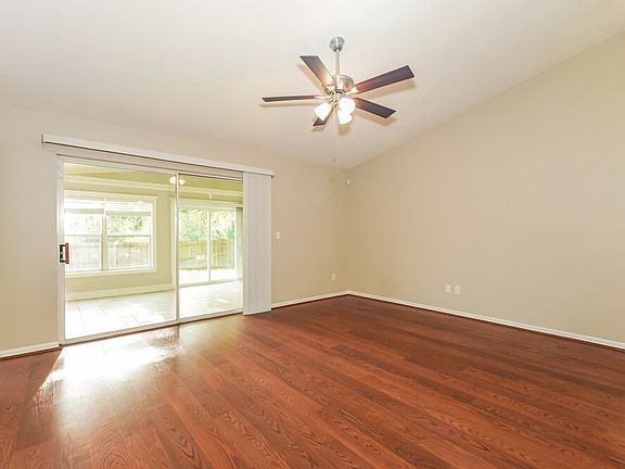 4th image of 11747 Crescent Pines Blvd