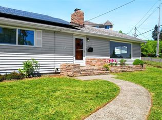 1074 Walnut St, Bremerton, WA 98310