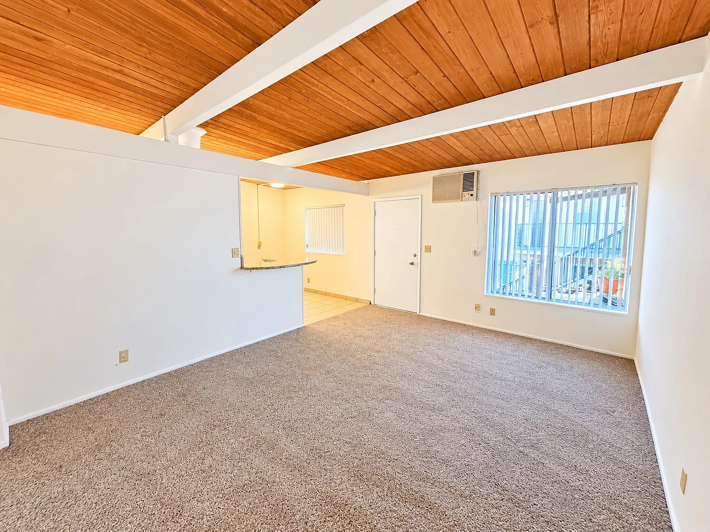 1 bed, 1000 sqft, $2,250 — Photo 4