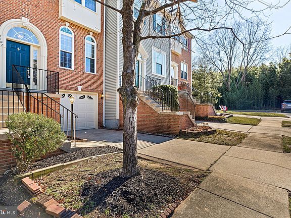 3rd image of 8107 Old Pohick Ct #7900
