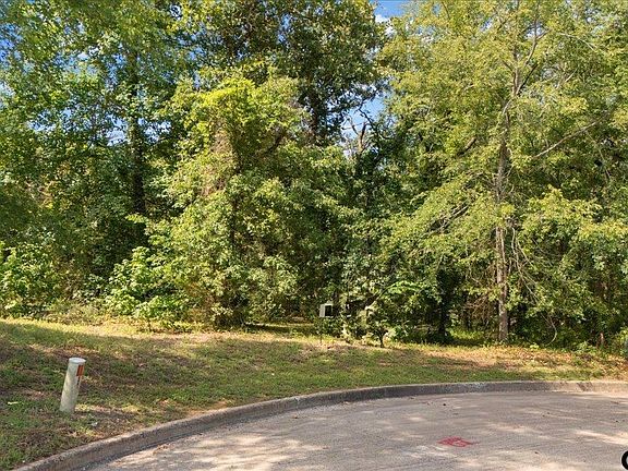 3rd image of 4856 Nicklaus Ct