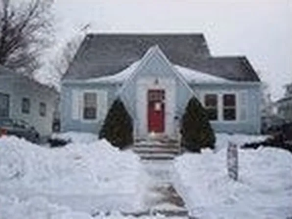 2017 Otley Ave, Perry, IA 50220