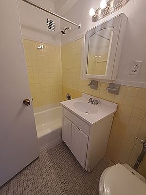 4th image of 14325 41st Ave APT 219