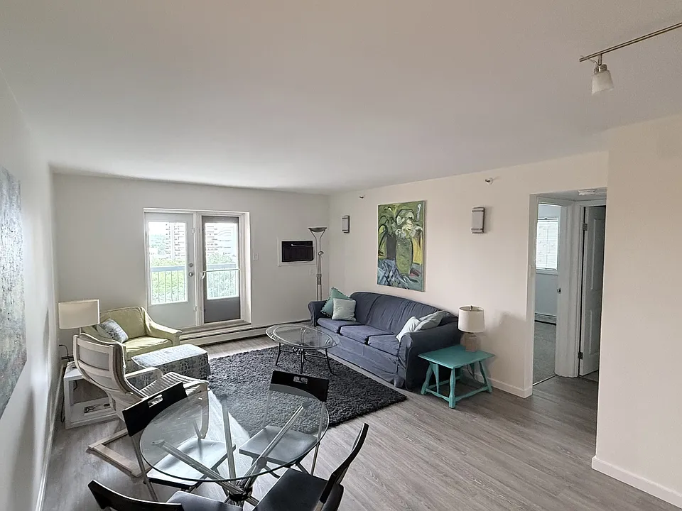 405 5th Ave N #1005
