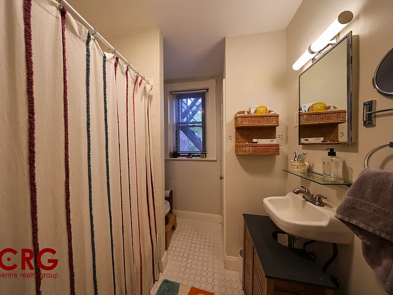 1728 Beacon St #1 — Photo 15