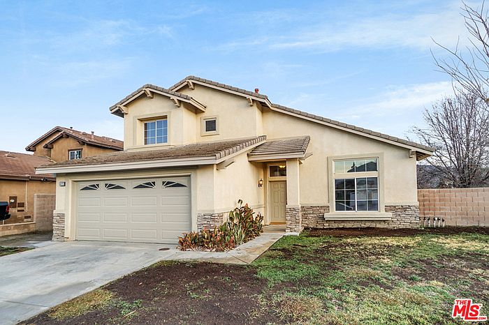 1st image of 4652 Saddle Dr