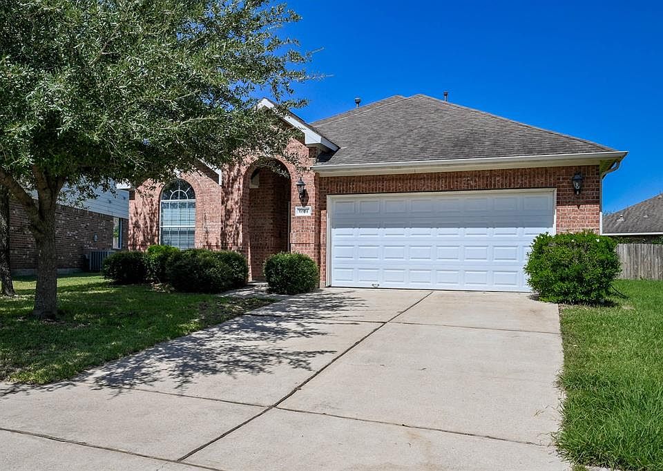1st image of 6814 Stoneyvale Dr