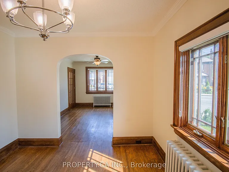 482 Donlands Ave — Photo 11