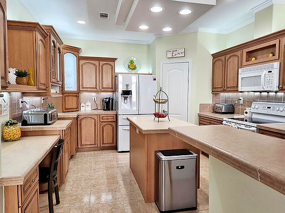 2nd image of 3029 Lemon Terrace Dr #Lem3029