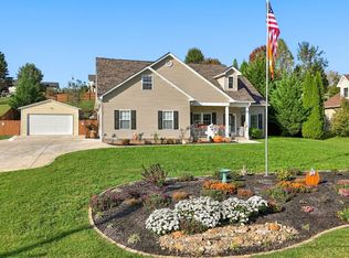 131 Raspberry Dr, New Market, TN 37820
