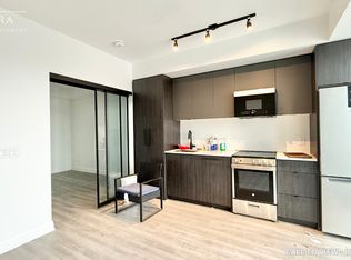 2369 Danforth Ave #406, Toronto, ON M4C0B1