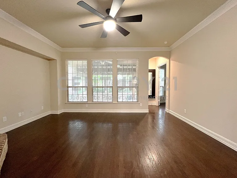 12481 Pleasant Hill Ln — Photo 17