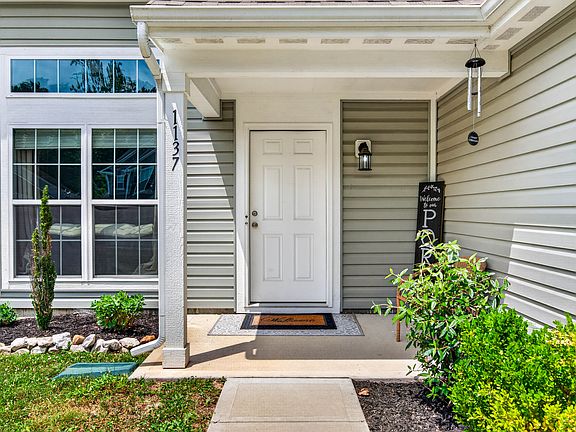 5th image of 1137 N Aberdeen Dr