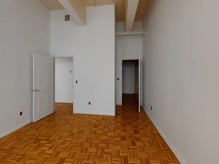 91 Halsey St — Photo 17