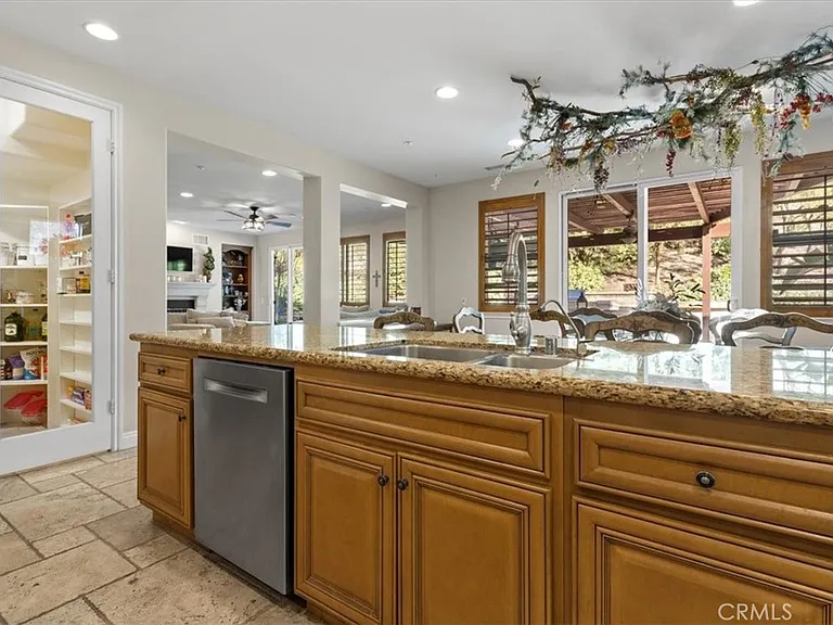 3308 Crosspointe Ct — Photo 24