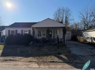 1 Prairie Lane Ct, Springfield, IL 62704