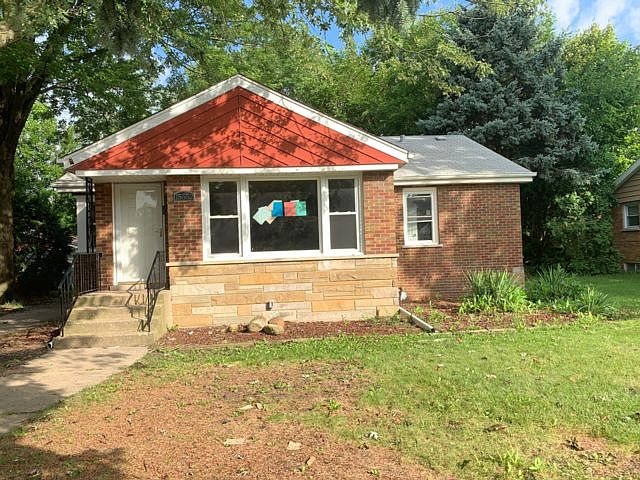 1st image of 15552 Gouwens Ln