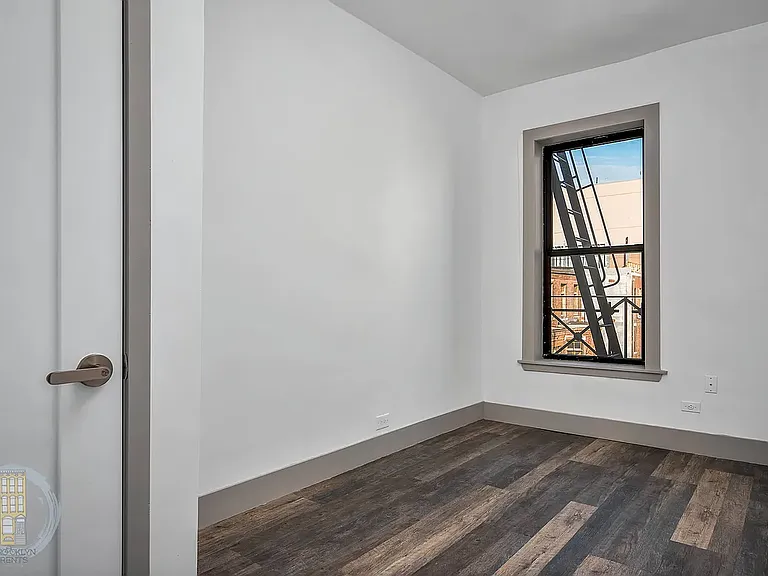 1961 Madison Ave #C2 — Photo 7