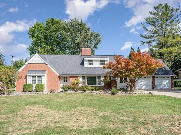 2790 Clairmount Dr, Saginaw, MI 48603