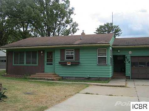 2nd image of 404 NE 8th St