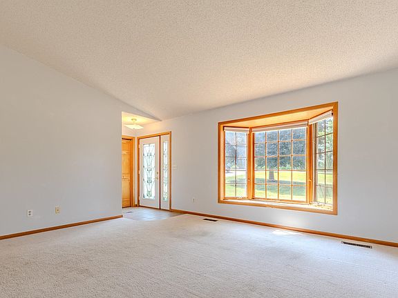4th image of 21508 155th St
