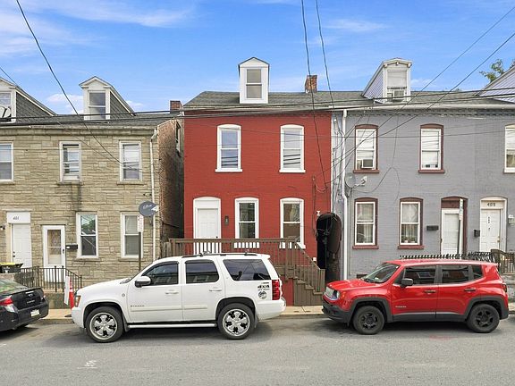 2nd image of 405 Beaver St