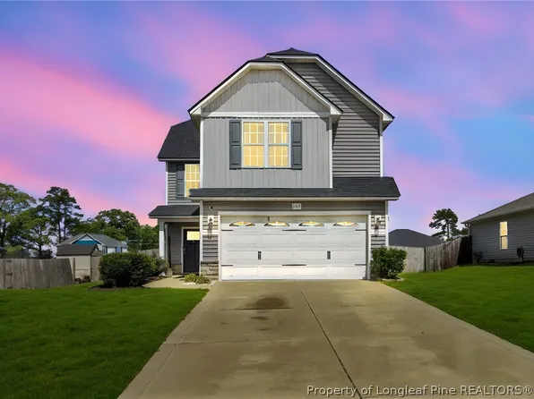 5334 Woodpecker Dr, Hope Mills, NC 28348