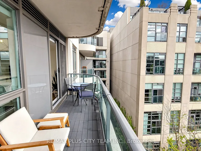 377 Madison Ave #503 — Photo 17
