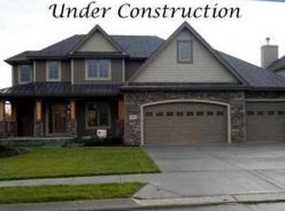 5861 Emily Rd, Bettendorf, IA 52722