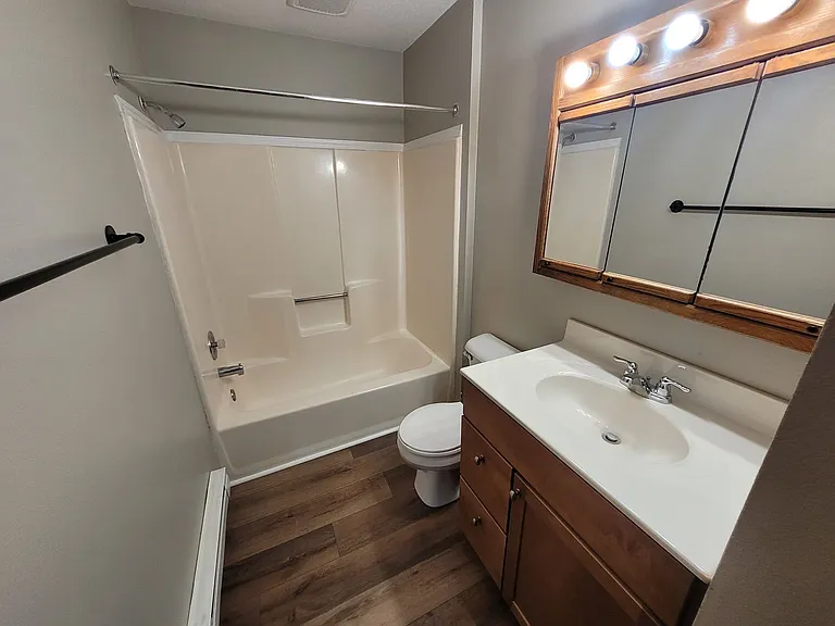 1400 Pine St — Photo 4