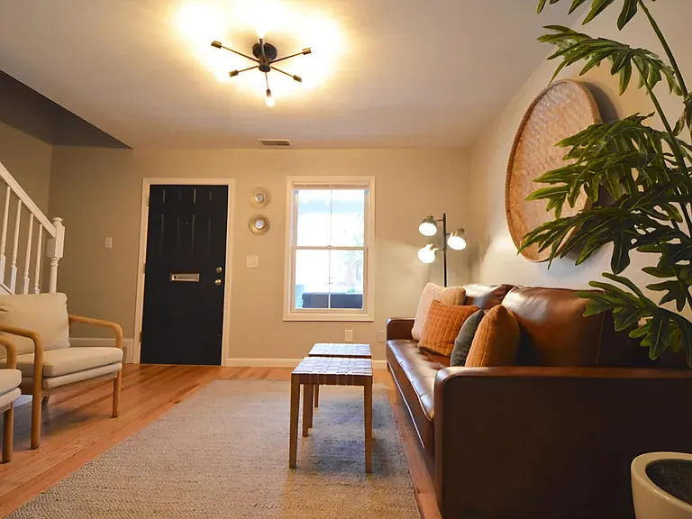 Living Room - 1