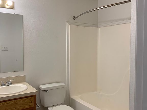 2nd image of 1103 Justice Ave