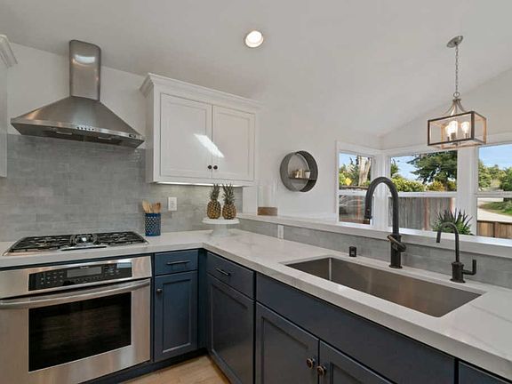 4th image of 425 Palisades Ave